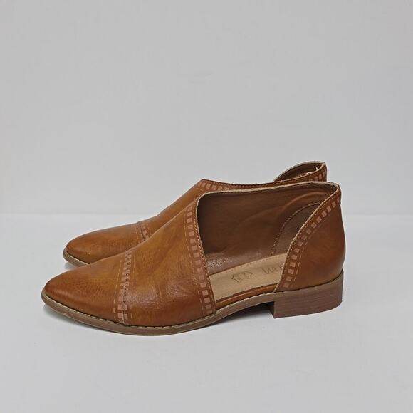 Mi.iM Leather Slide Shoes - Picture 3 of 7